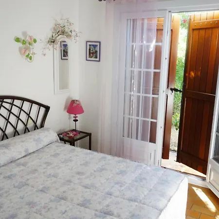 Hébergement de vacances Le Lavandou, 4 Pièces, 5 Personnes - Fr-1-308-94